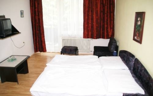Hotel Petra Garni