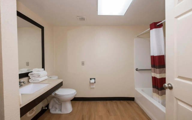 Red Roof Inn PLUS+ & Suites Opelika
