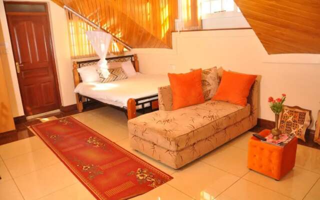 Sherry Homes Tulia Studios