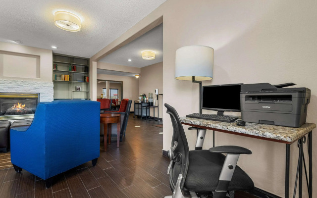 Quality Inn Denver Northeast Brighton