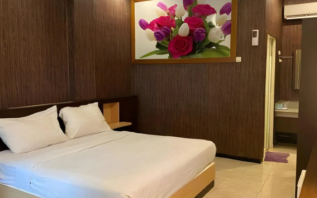 Hotel New Merdeka Pati – Guest Rooms – Pati