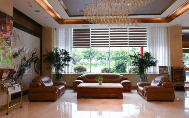 Huazhou Hotel