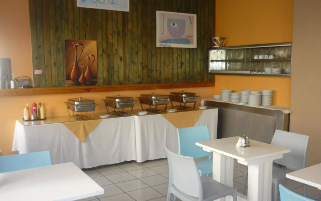 Simple Hotel Hersonissos Blue