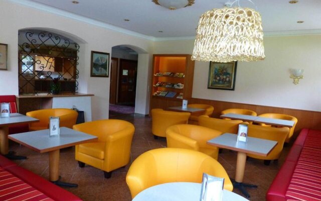 Hotel-Pension Strolz