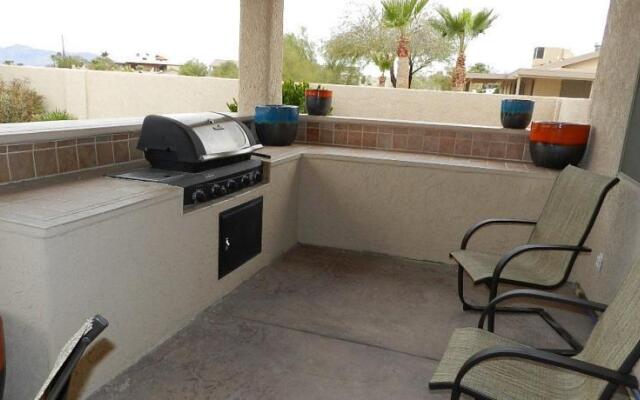 Midtown Retreat by Destination Havasu