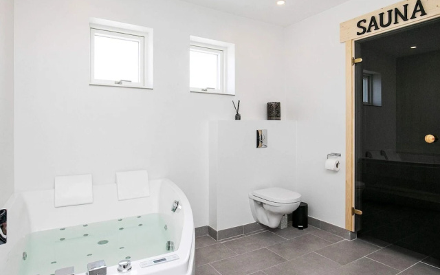 14 Person Holiday Home in Vaeggerlose