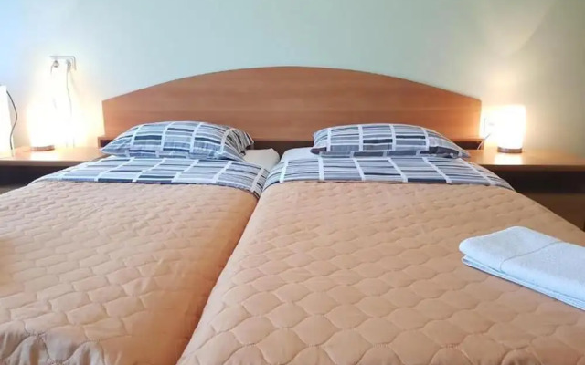 Room in Guest Room - Valensija - Standard Twin Room