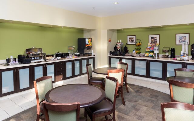 Best Western Plus Augusta North Inn & Suites