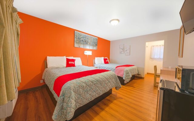 Royal Gateway Motel By OYO