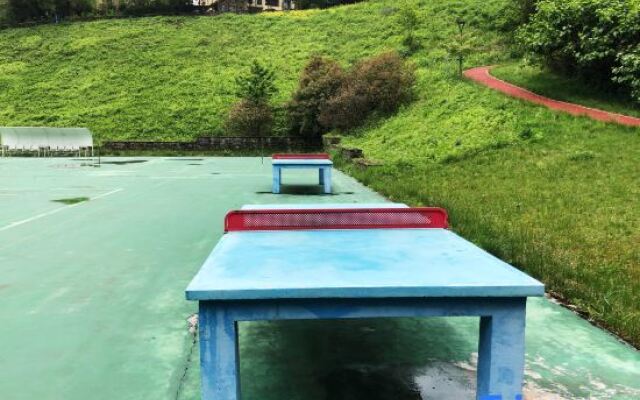 Tianyi Fangcaodi Holiday Hotel