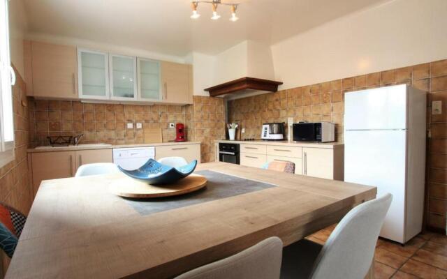 Gîte Saint-Jean-le-Vieux, 3 pièces, 5 personnes - FR-1-384-791