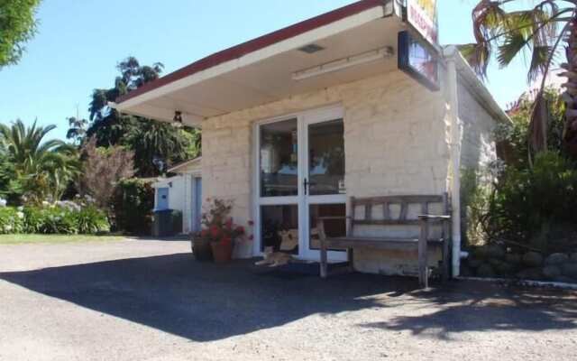 Mountain View Motel, Levin