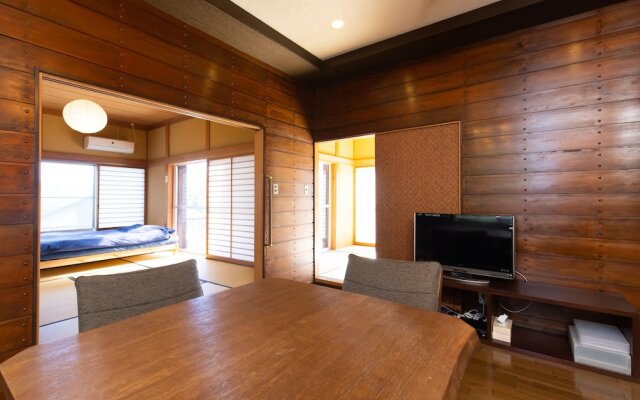 Cozy Villa with Hot springs and Nature