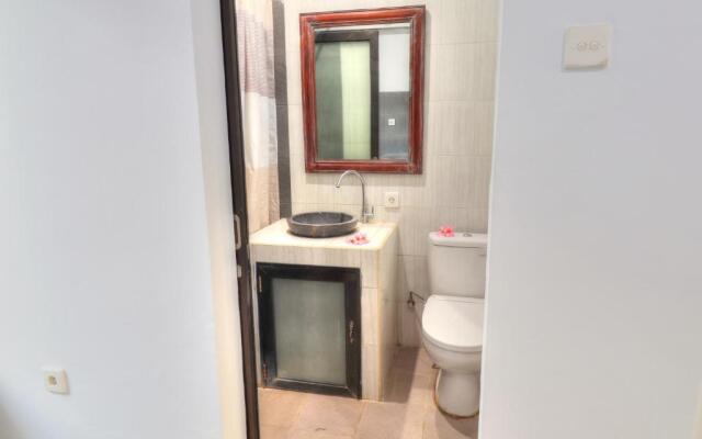 Rise Apartment Sanur with Pool