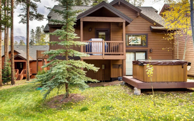 Private Hot Tub + Deck: Breckenridge Abode!