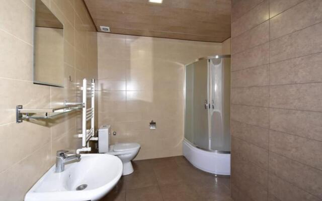 Mashtoc33 New apartment Yerevan center