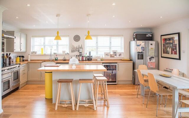 Honey Bee House, Orford