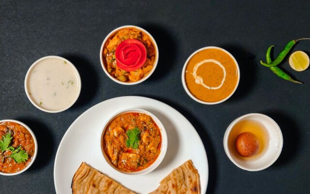 OYO 24047 SilverKey Airport