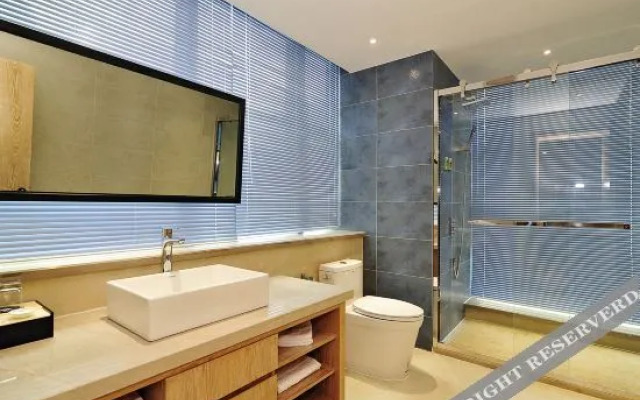 Shenlan Baihao Hotel (Impression Anshun Fortune Center Branch)