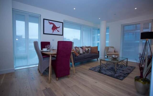 Premium Woolwich 2 Bed Apartment