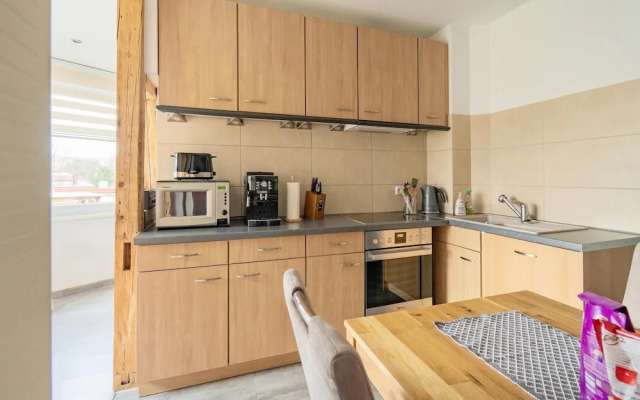 Retreat With Forest Views