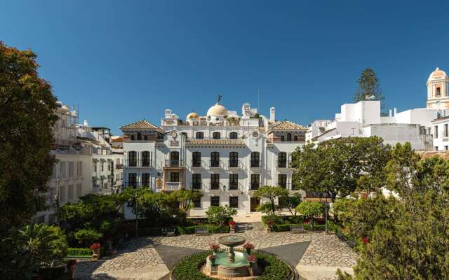 Silken El Pilar Andalucia Hotel