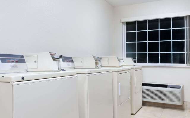 Days Inn by Wyndham Dalhart