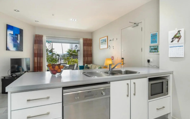 Oceanside - Paihia Waterfront Apartment