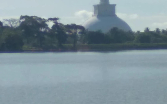 Chathuni Holiday Home