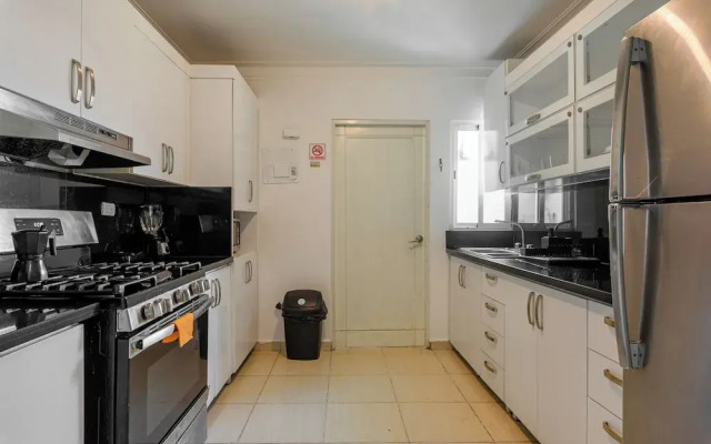 Oceanfront Condo in Ave. España Sleeps 8