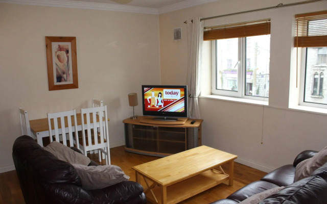 Spanish Arch Apartment