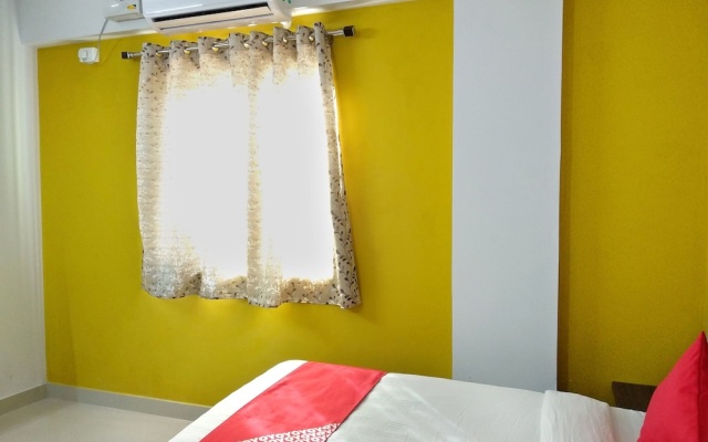 OYO 10525 Varcity Abra Madiwala