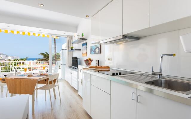 B18 modern original apartment