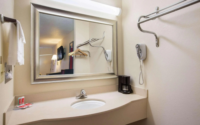 Red Roof Inn Tifton