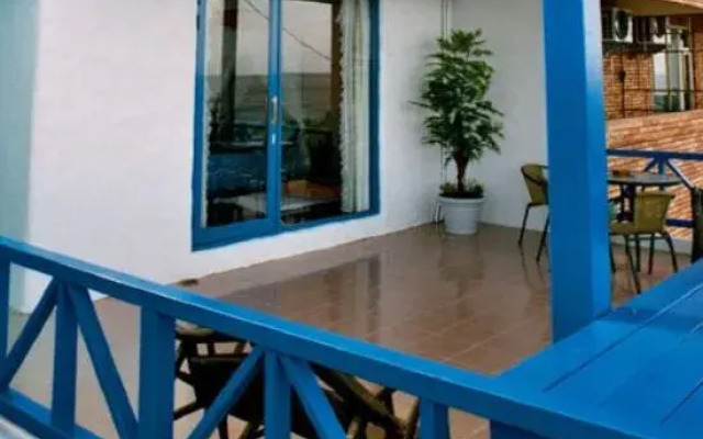 Santorini B&B