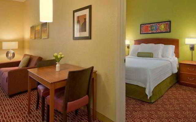 Towneplace Suites By Marriott Cleveland Westlake