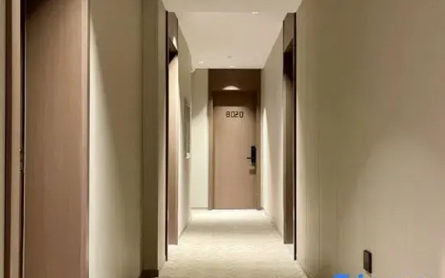 Yidianyuan Hotel (Taipingqiao Subway Station)