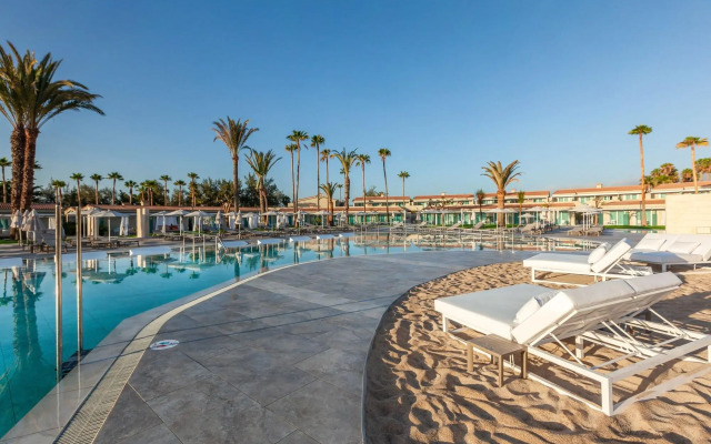 Kumara Serenoa by Lopesan Hotels
