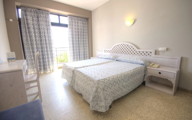 azuLine Hotel Llevant