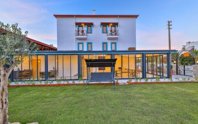 Thomas Suites Datca