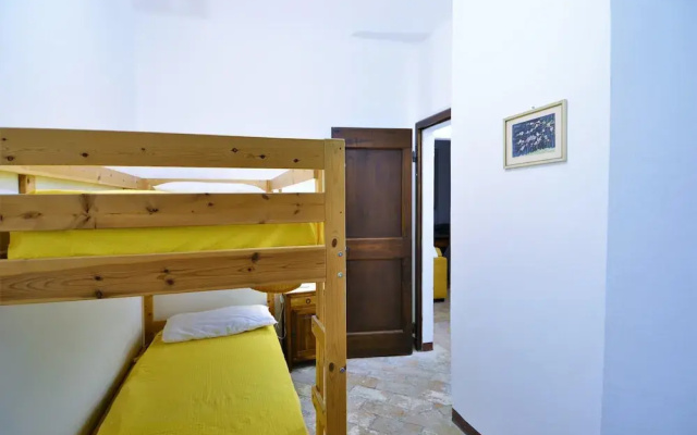 Countryside Retreat With Pool, Mantignana