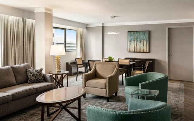 Crowne Plaza Knoxville Downtown University by IHG
