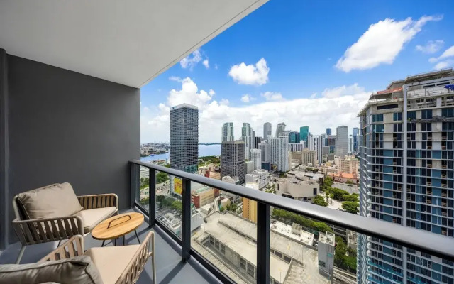 Modern Studio in Downtown Miami