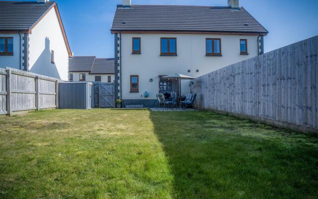 Johnnys Cove - 2 Bedroom Holiday Home - New Hedges