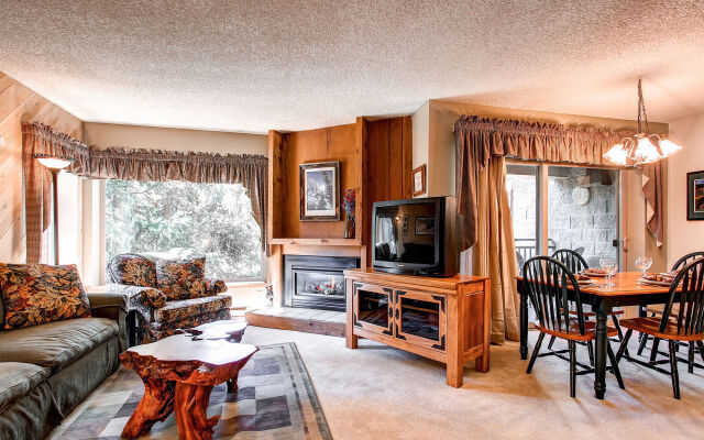 Powderhorn Condominiums by Ski Country Resorts