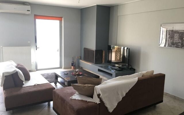 Cozy Flat With Acropolis View