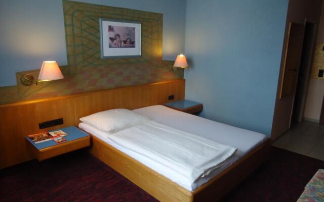 enjoyHotel garni Korntal Stuttgart