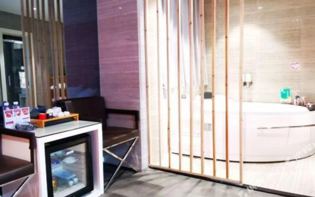 Higher Boutique Hltel