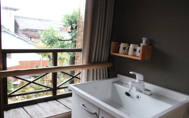 HARUYA Naramachi - Hostel