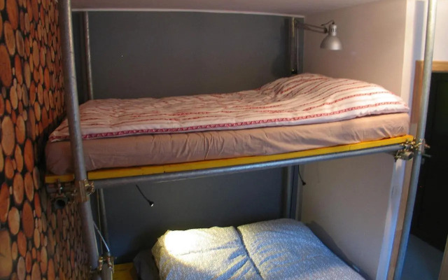 Bad Chaka Apartment